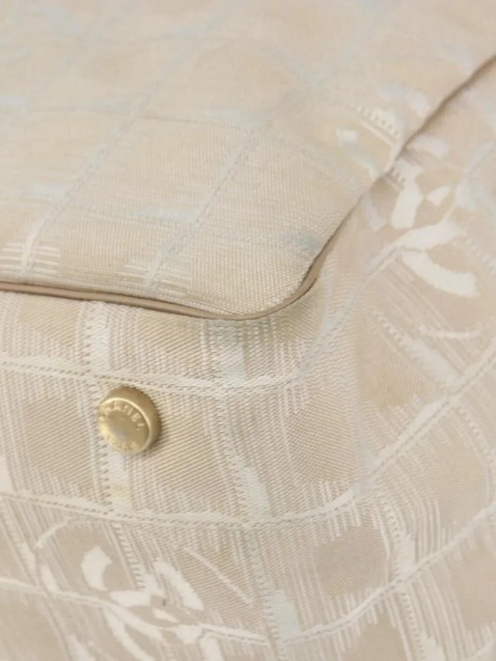 CHANEL New Travel Line Tote Bag Beige Gold CC Auth 158686